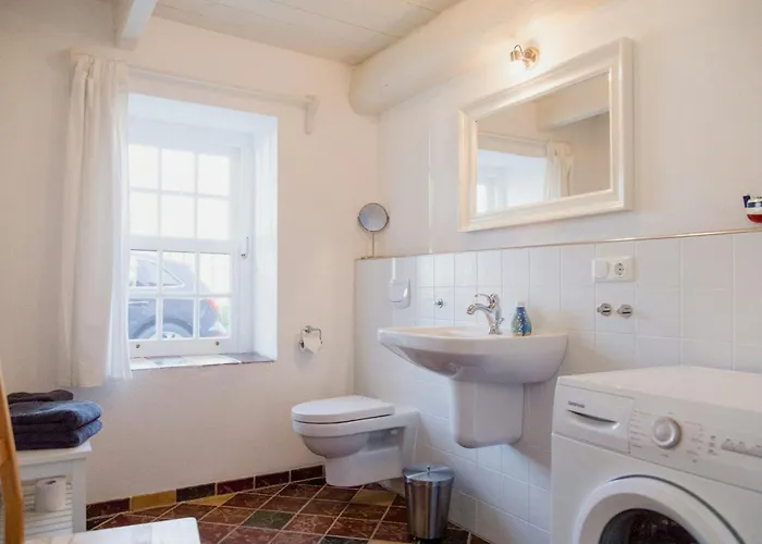 Experience East Frisia At The Gulfhof בית נופש Hinte